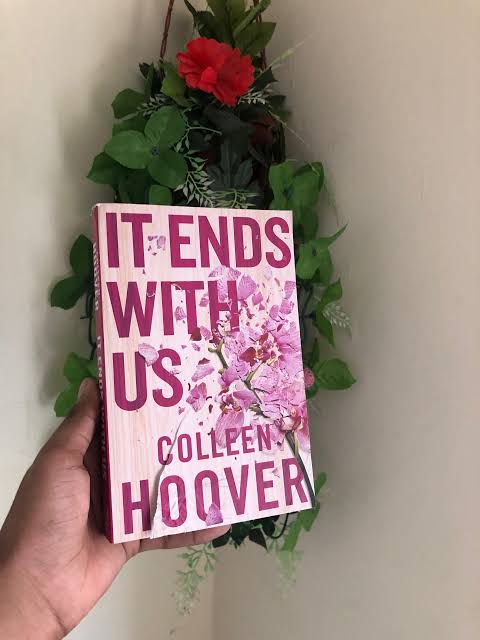 It Ends With Us english book by Colleen Hoover