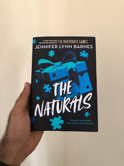 The Naturals english book by Jennifer Lynn Barnes