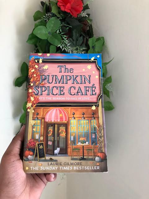 The Pumpkin Spice Cafe english book by Laurie Gilmore