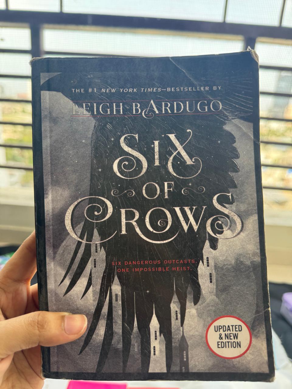 Six Of Crows book by Leigh Bardugo